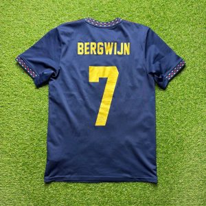 2022/2023 Uit #7 BERGWIJN