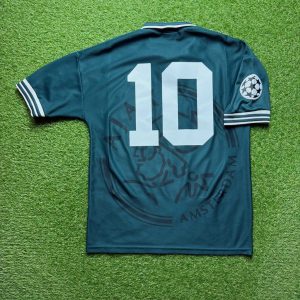 1995/1996 Away #10